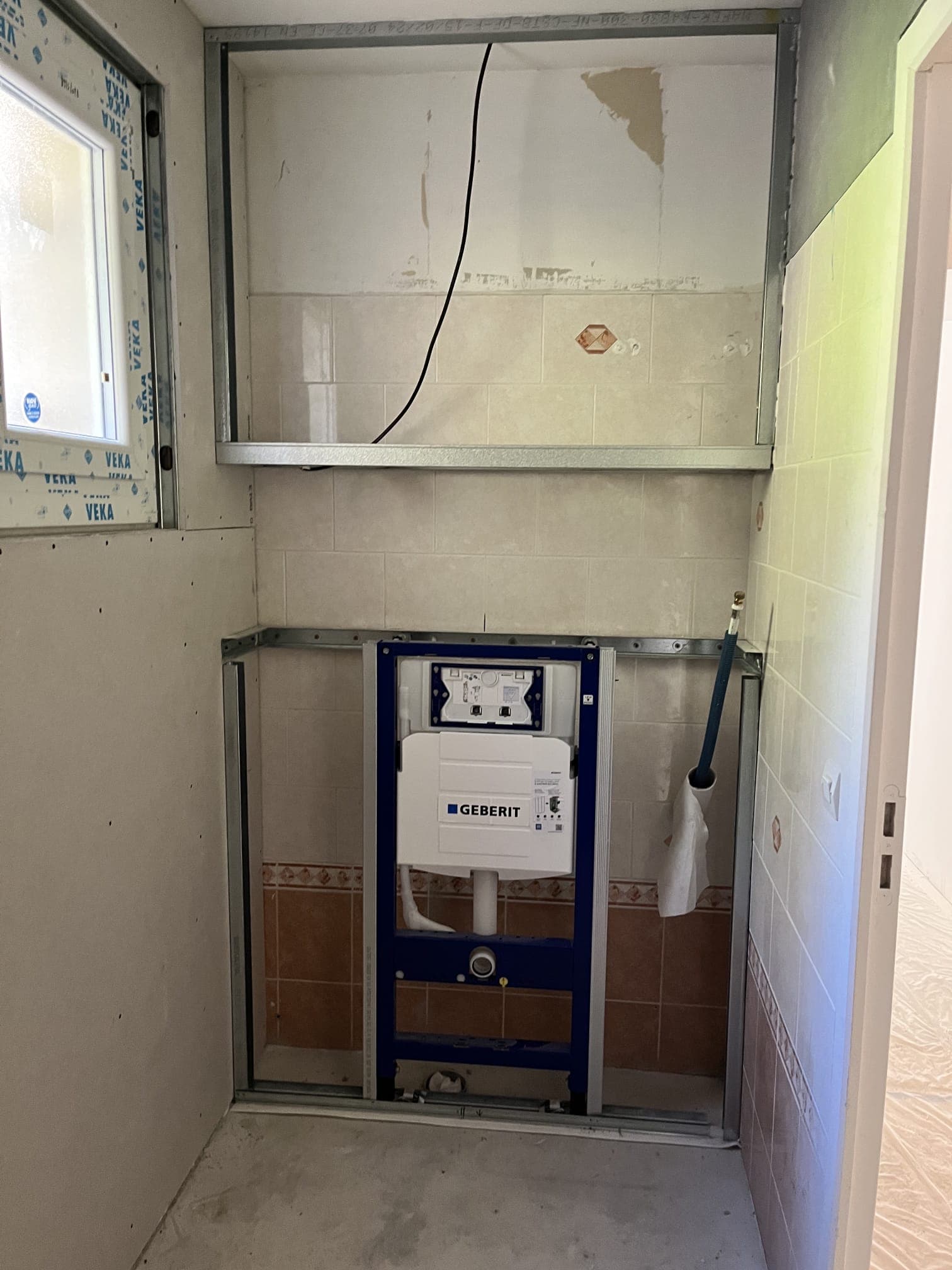 Pose et débouchage de WC par BS PRO à Marseille et Aix-en-Provence